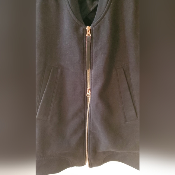 Lululemon lab shadow vest - Picture 2 of 2